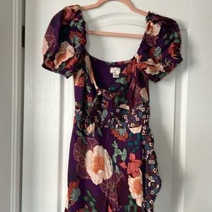 Maxi dress with sweetheart neckline